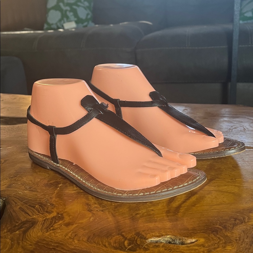 Sam Edelman Gigi Black Thong Sandals Size 6
